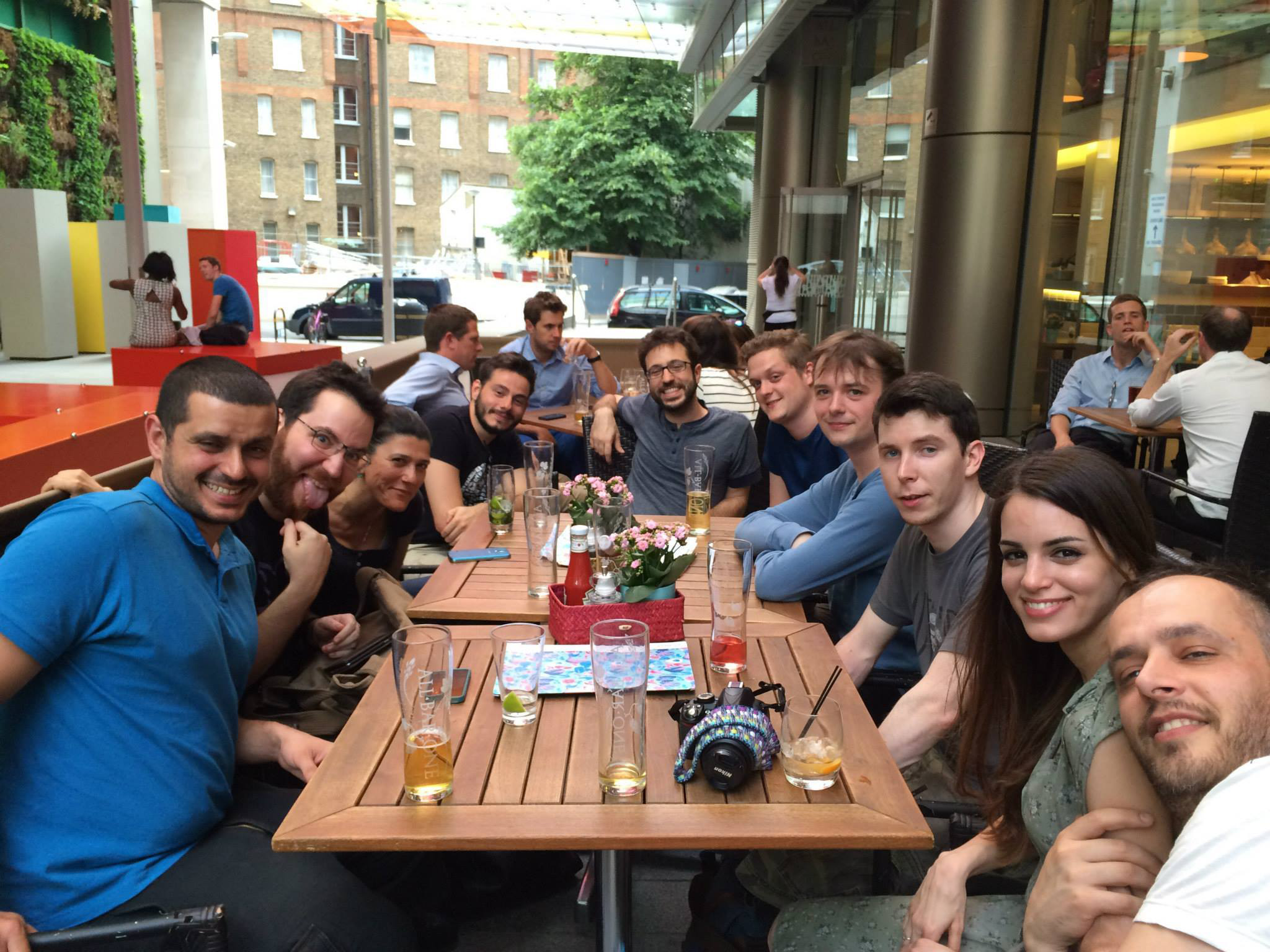 daterahard-team-1.png